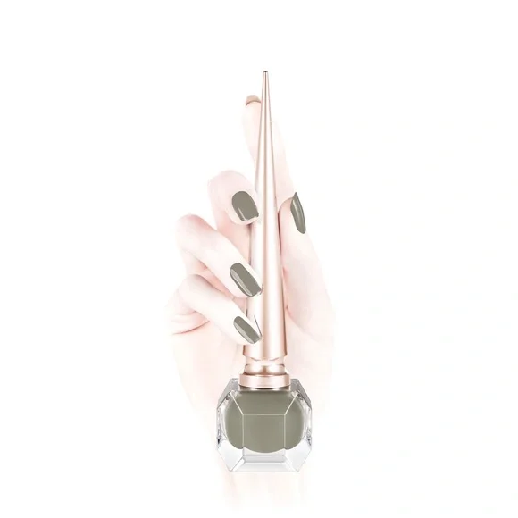 NEW Christian Louboutin Alta Perla Nail Polish